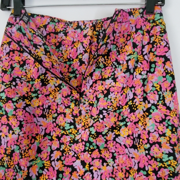 NWT ZARA PINK FLORAL DRAPPED MINI SKIRT - Picture 6 of 10